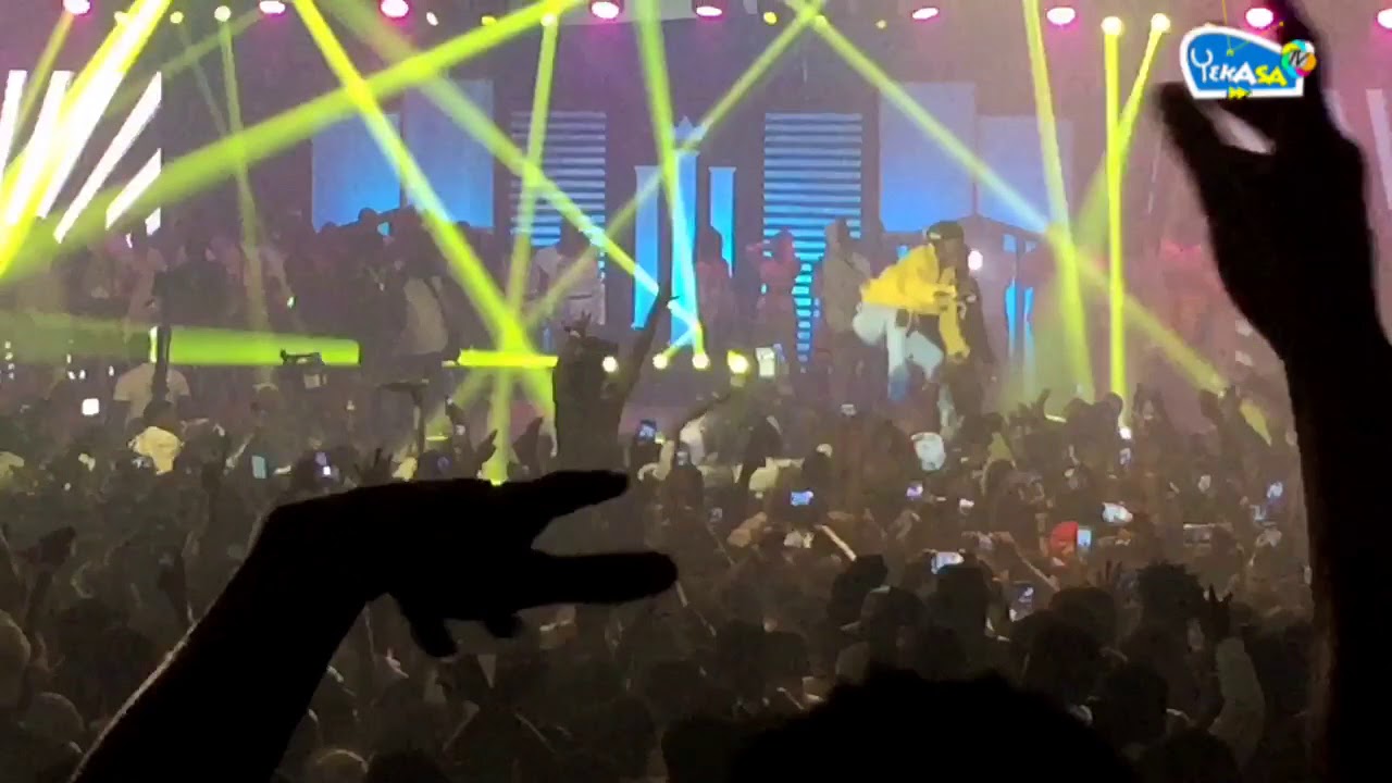 Shatta Wale performing at the #ReignAlbum concert