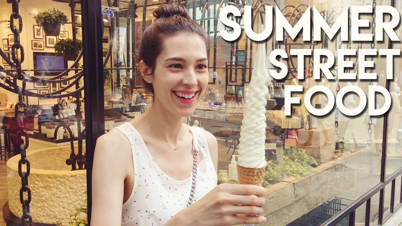 Korean Summer STREET FOOD in Myeongdong 국제커플 규호와 세라 여름 길거리 음식 (자막 CC)
