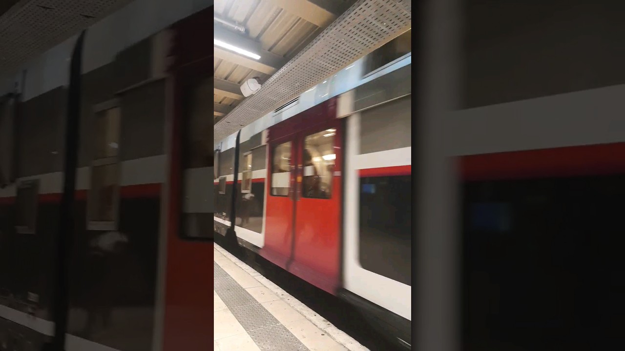 🚆🎥 Amazing Arrival of RER C at Gare du Nord! Explore Paris and Beyond! 🗼🌍