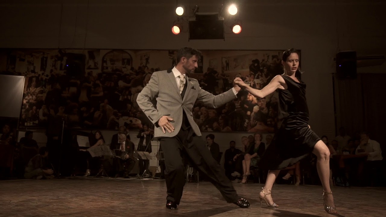 Chiqué – Cecilia y Diego en Canning con Color Tango