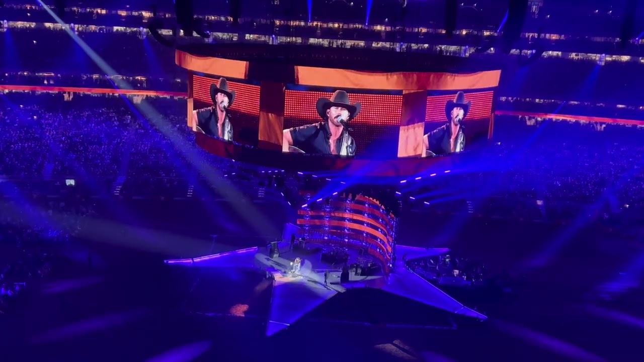 Riley Green - Jesus Saves LIVE at the Houston Rodeo 3/2/2026!