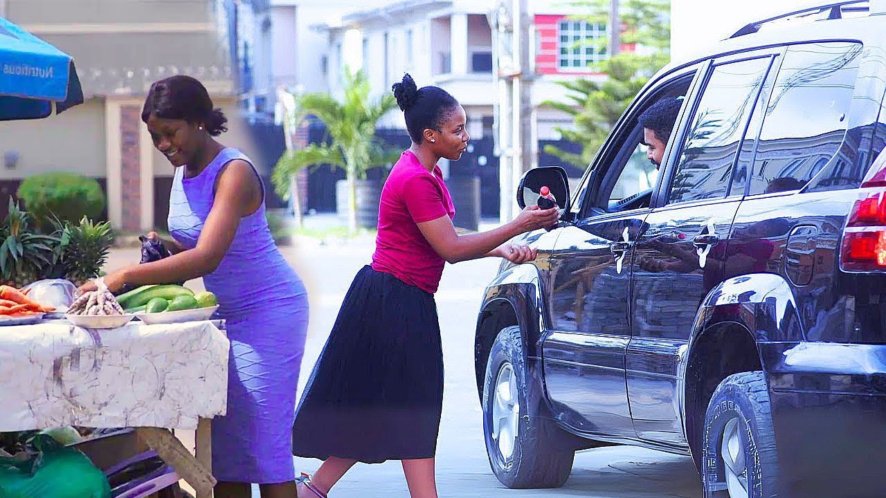 ELLE N'A SU QUE L'HOMME QU'ELLE A SERVI SUR LA ROUTE EST UN PRINCE À LA RECHERCHE D'UNE REINE DIGNE