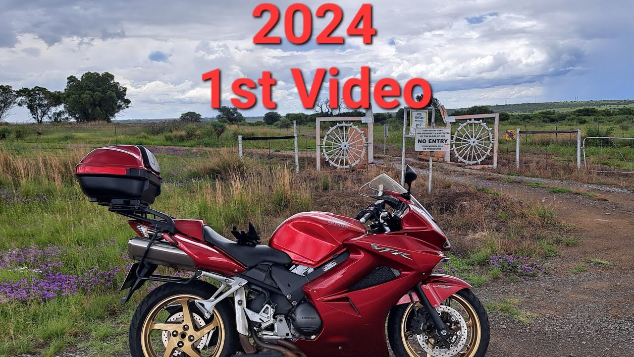 2023 - 2024 VFR800 New year edition 🇿🇦