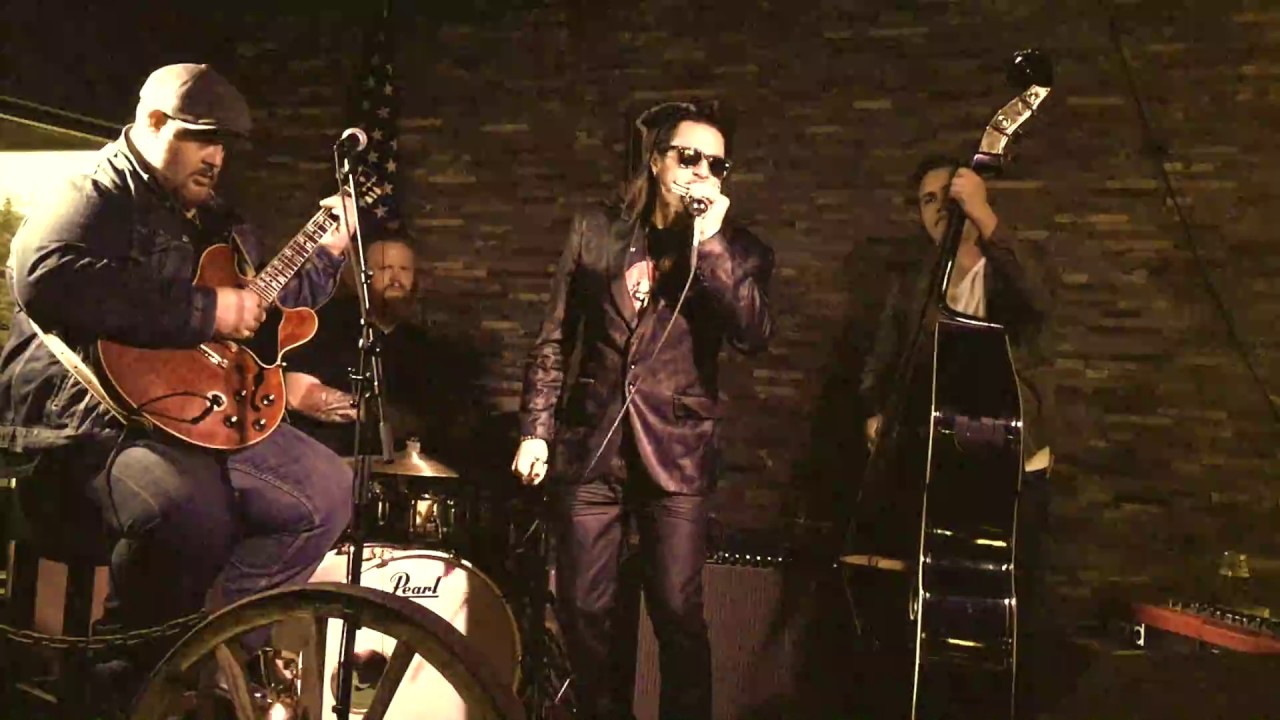 (big walter horton)/Blues Harmonica "Easy" - Dennis Gruenling w/Nick Moss Band, harmonica jam