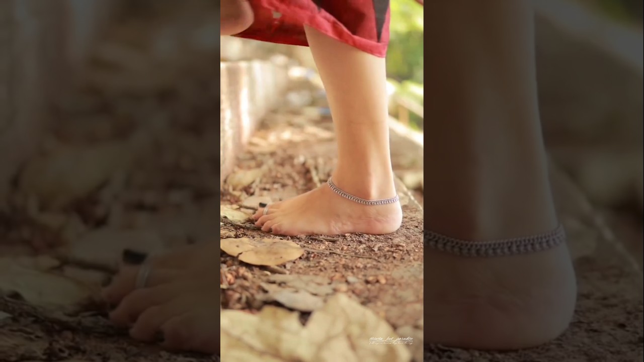 Beautiful anklets Feet in saree 😍❤️ #feet #youtubeshorts #shorts