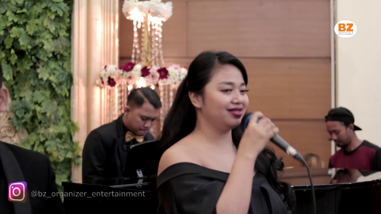Stand Up for Love (COVER) Desi & Ajeng - BZ Entertainment