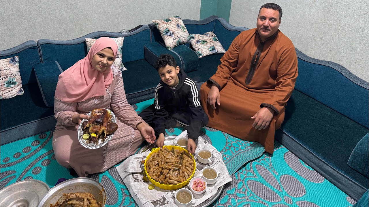 يوم الجمعة لازم 🤨اعمل كده ⁉️الفرحه بتبقي باللمه الحلوه علي صنيه مع أكله حلوه👌#نرمين_العمده