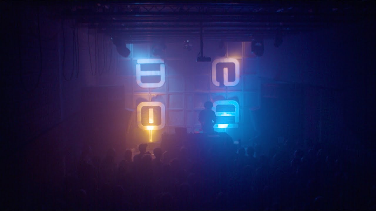 Kimyan Law - Taproot LIVE [from Emblem of Peace: LIVE in Concert]