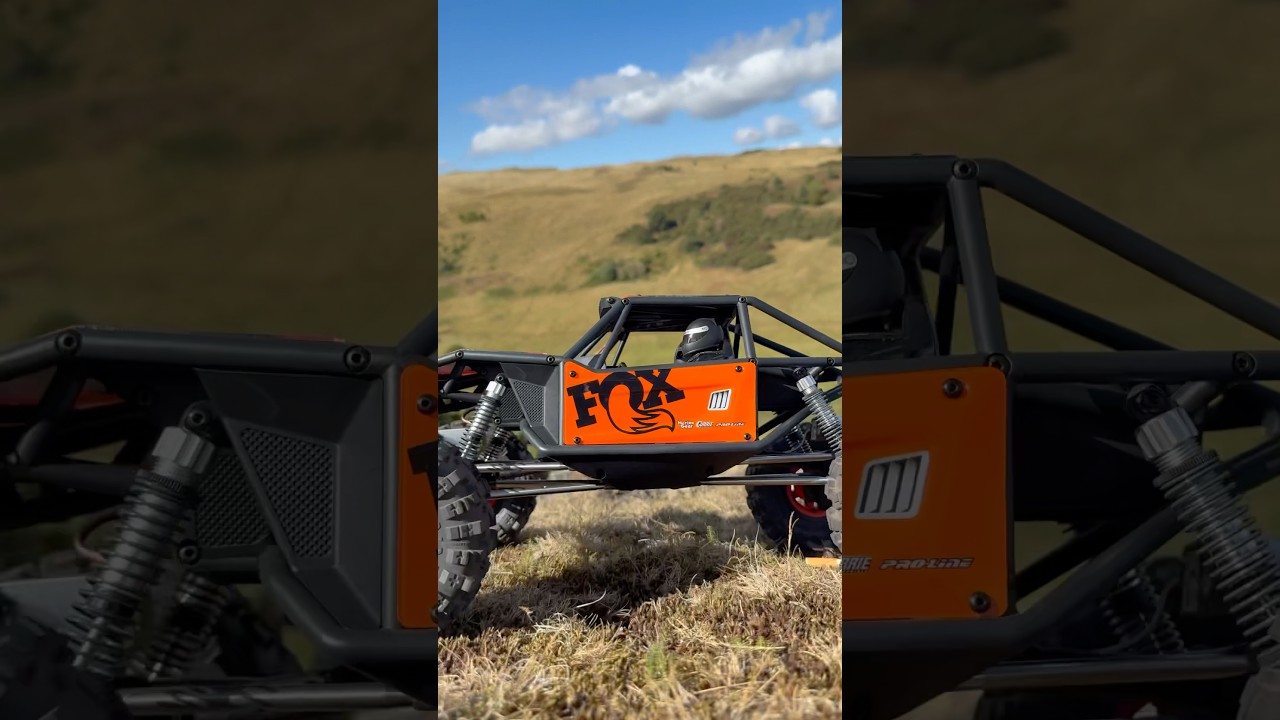 AXIAL CAPRA 4WS 1/10 test run around Arthur Seat Edinburgh Scotland #rccrawler #rc #axial