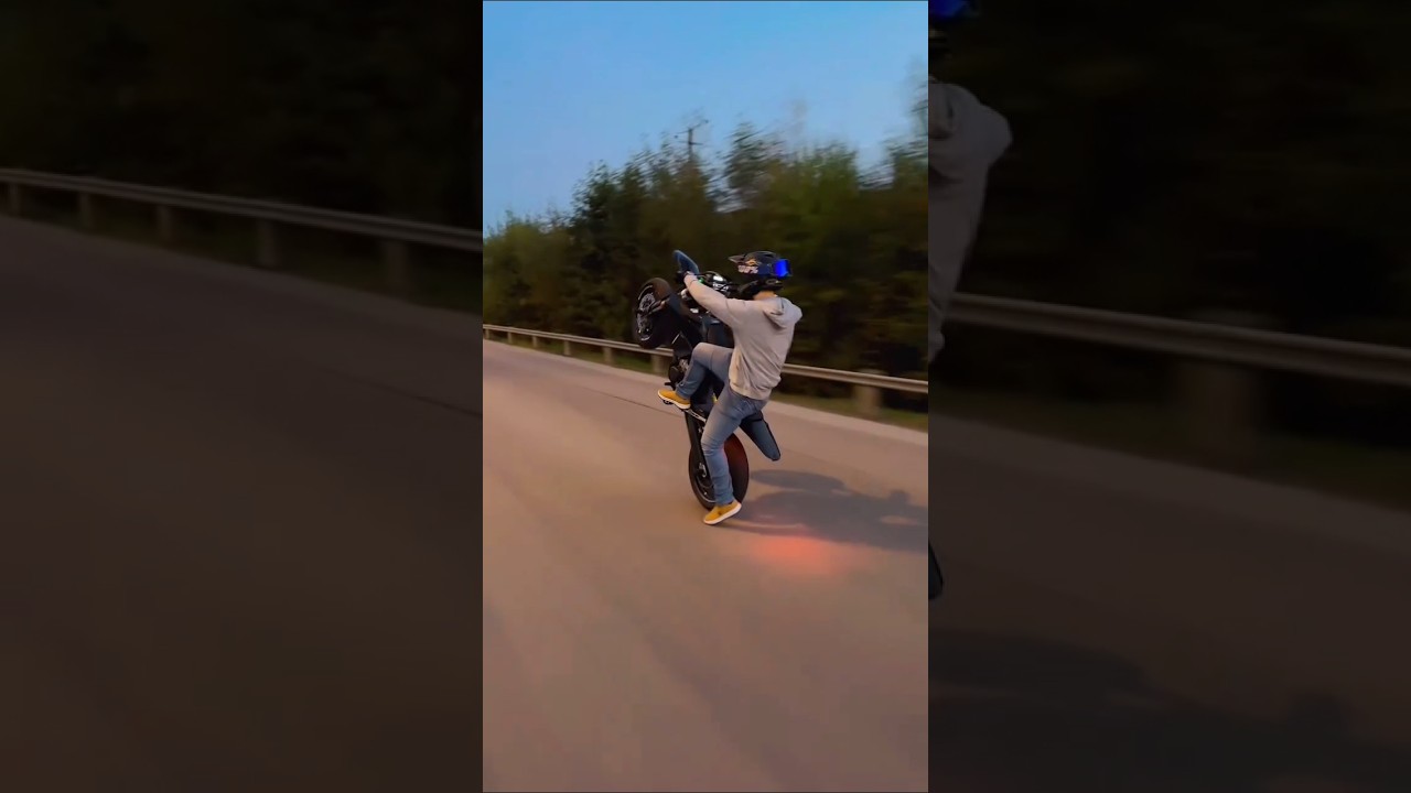 Supermoto life #wheelie #supermotolife