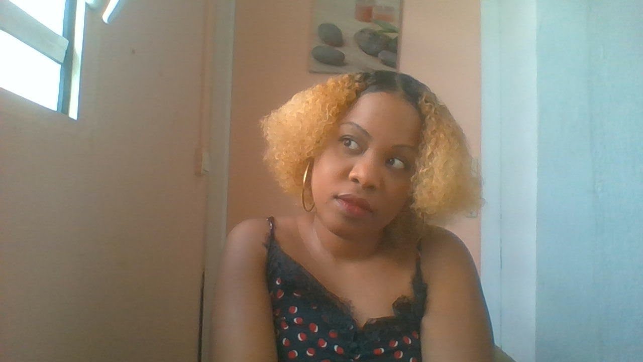 ASTUCE POUR DU VOLUME SUR CHEVEUX COURTS ET FINS (CHEVEUX FRISES ET BOUCLES)