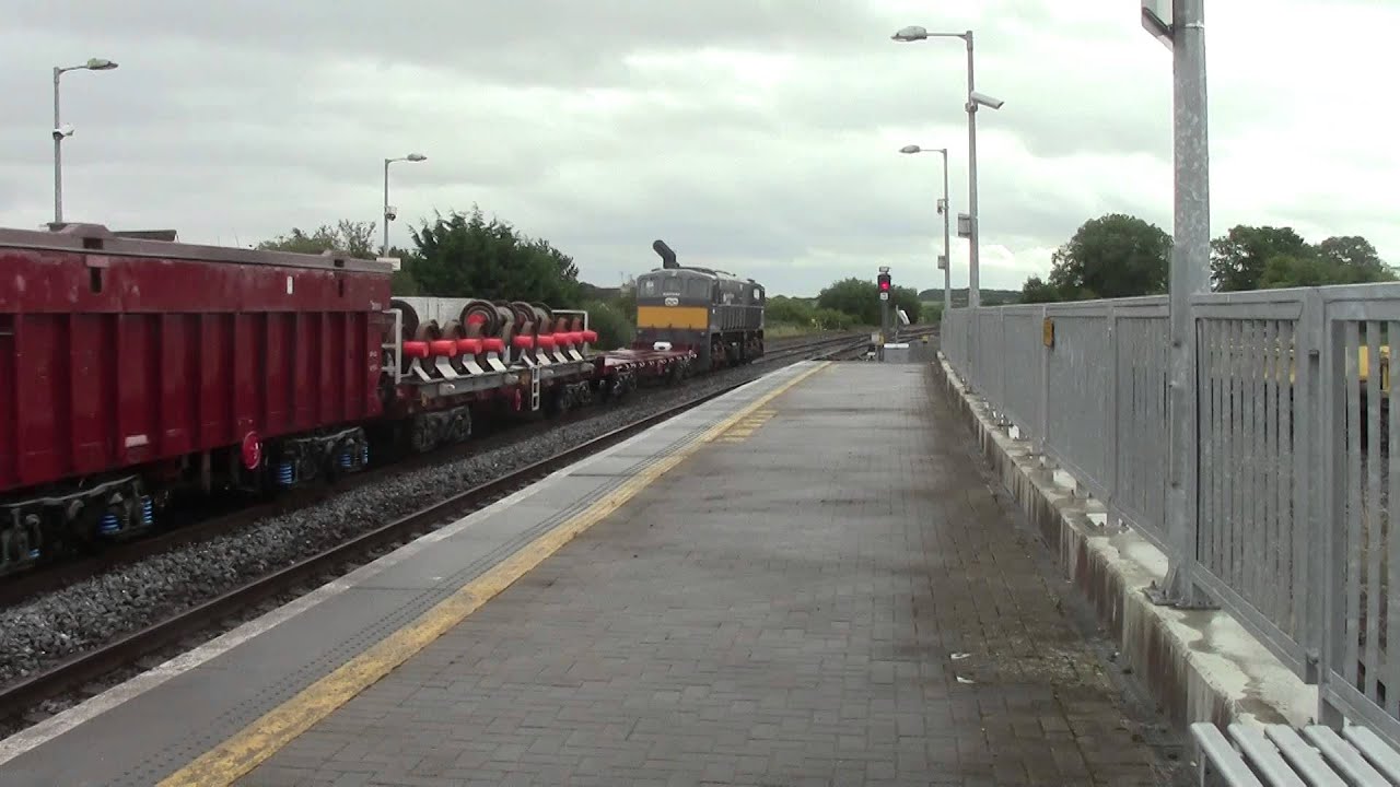 Portarlington HD-Irish Rail 071 no.084+Wagon Transfer passes for Inchicore