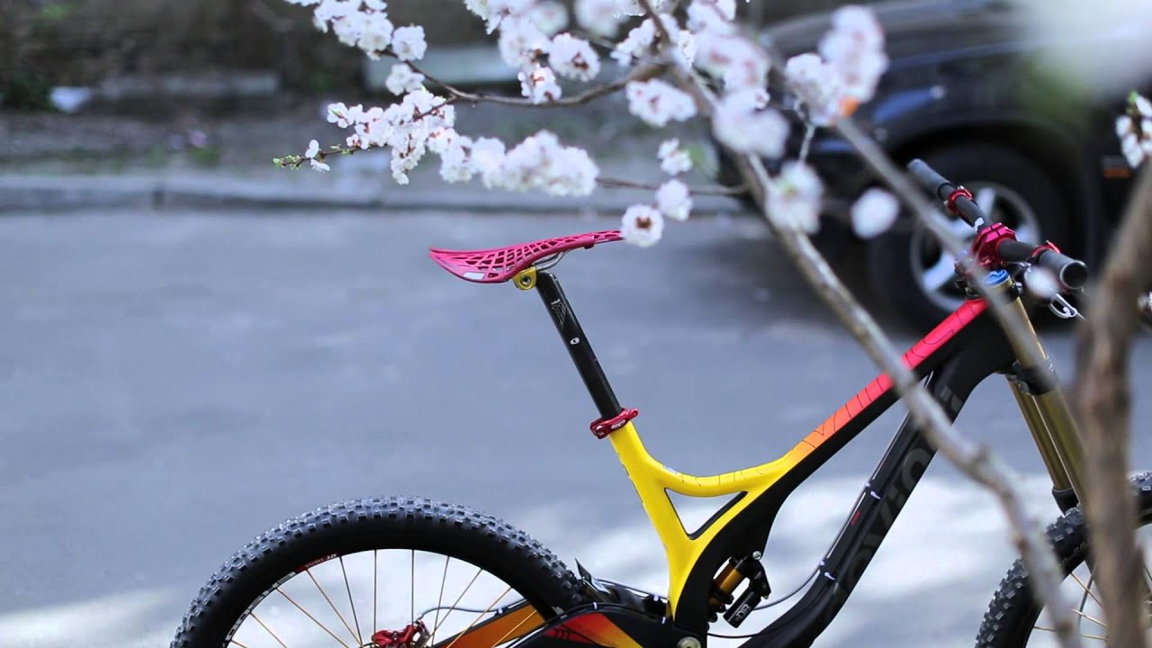 DEvinci wilson carbon 2013