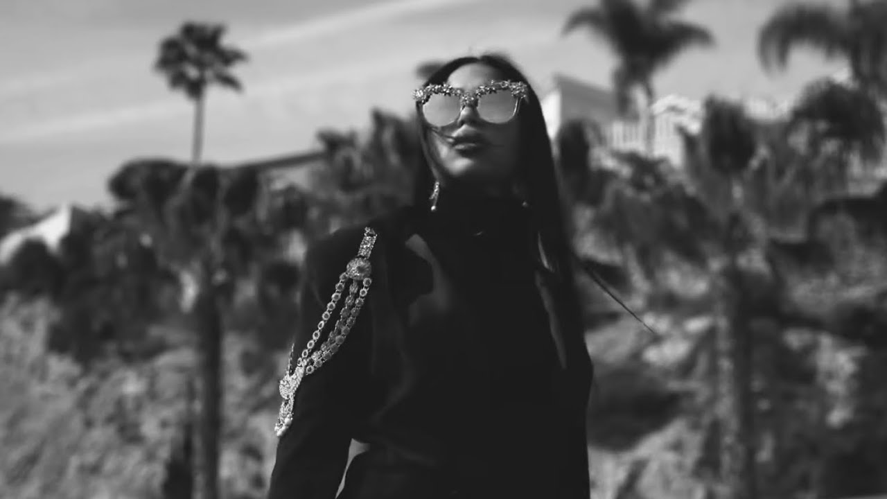 Negra x Oscar el Ruso x Original Elias - C&aacute;llate (Video Oficial) #tiktok