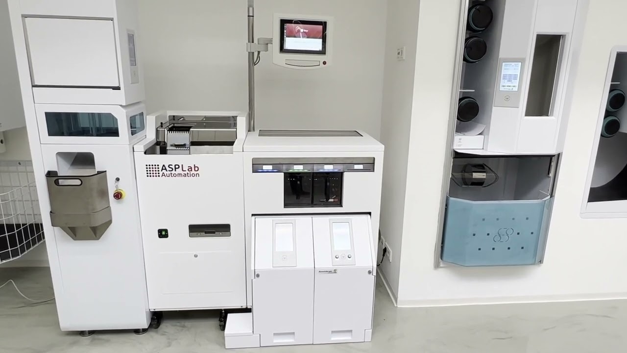 Laboratory sample logistics - transport, sorting and distribution with intelligent transport system
