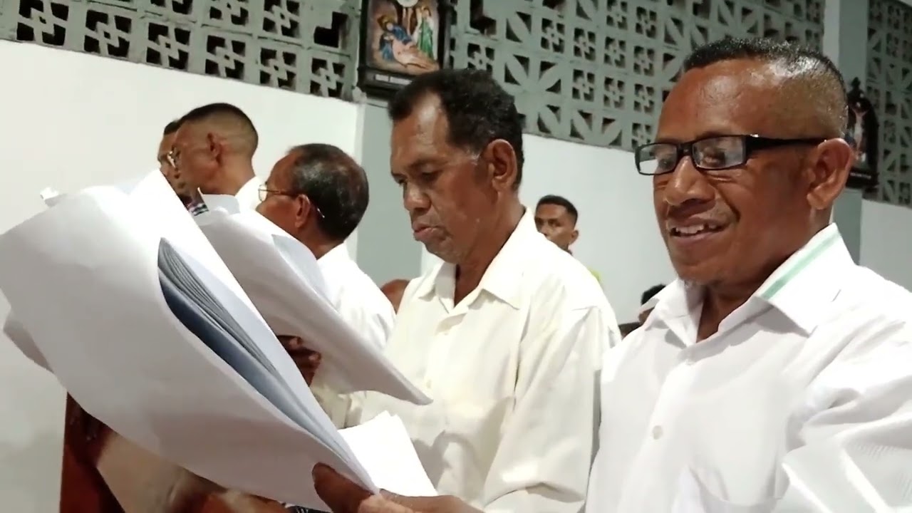 PERSEMBAHAN CIPT. P. YUSTIN GENOHON, SVD || KOOR MALAM NATAL STASI LATO