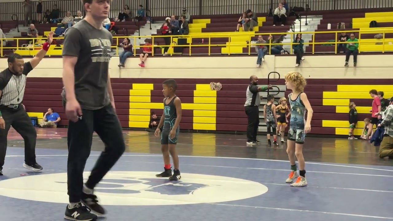 Legend having to adjust from 8u to 10u he put up an amazing fight !