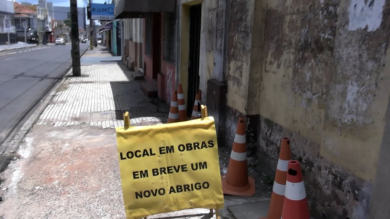 Matéria - Ponto de ônibus na Rua Curuzu em Botucatu