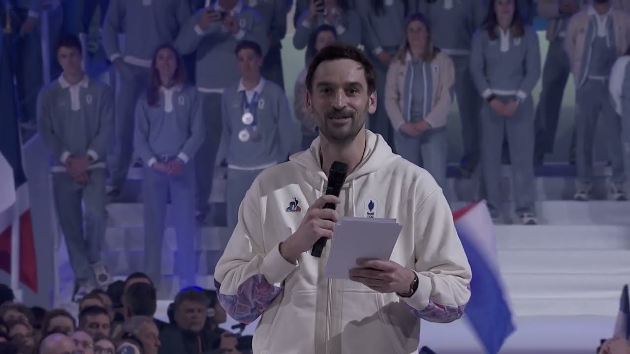 Présentateur retour Equipe de France JO Milan - Cortina