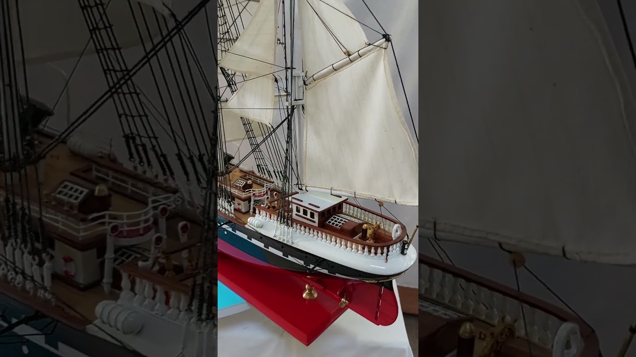 Belem painted red 80 cm bobatoshipmodels.com