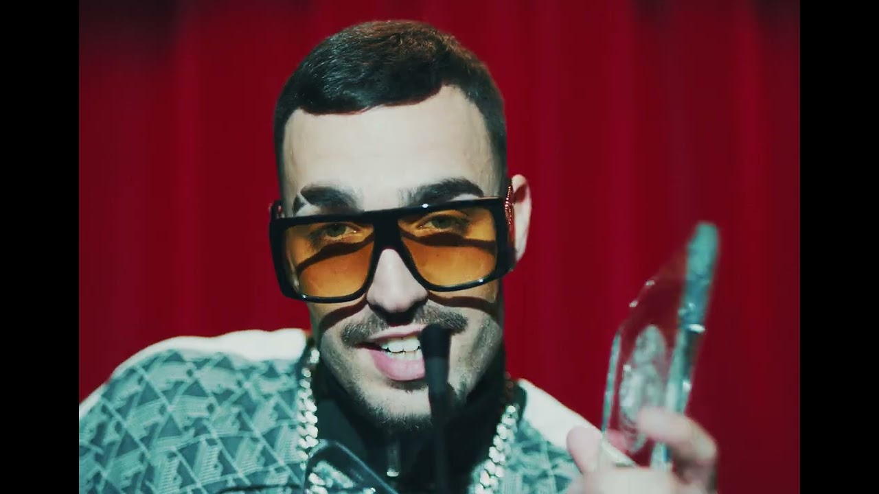 Rels B - 100 TRACKS (Video Oficial)