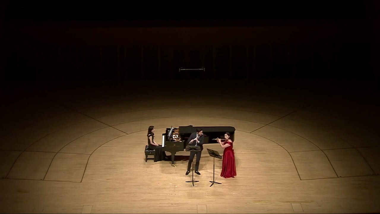 김상진(Sangjin KIM)- ​Moonlight in Manhattan for​ 2 Flutes and Piano롯데콘서트홀(Fl.조소아,Fl.박지혁Pf.김선경)