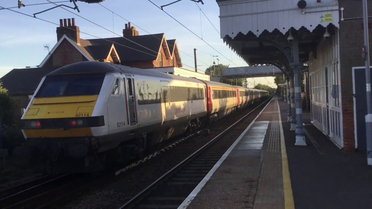 *Incredible 37 Convoy!* Trains at Diss 19/09/18
