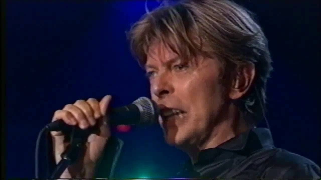 BOWIE ~ ALWAYS CRASHING IN THE SAME CAR ~ LIVE 2002