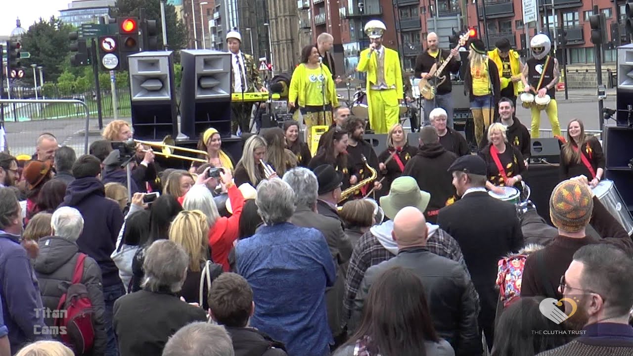 Colonel Mustard & The Dijon 5, Samba Ya Bamba Cross The Road @ The Clutha Trust Festival 2015