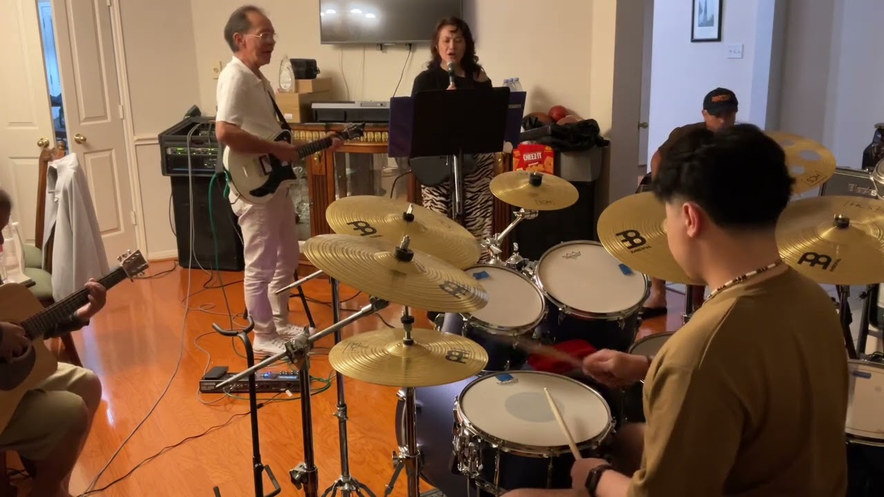 Street Beats Band HTX#cover#Mrs. Robinson