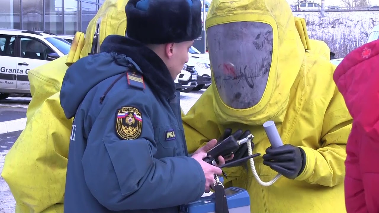 На улицу Труда в Челябинске, где обнаружили мощный источник радиации, выехали экстренные службы