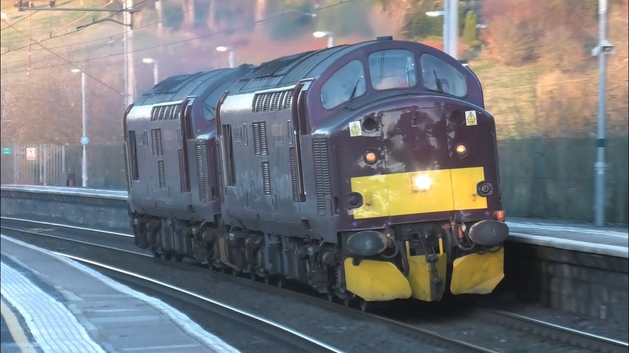 Fantastic Few Hours at Oxenholme Lake District freight/Passenger/light locos November 25th 2025 wCML