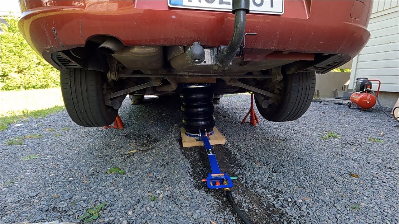 VEVOR Air Jack az eddigi legjobb emelőm, de a Peugeottal vannak bajok..