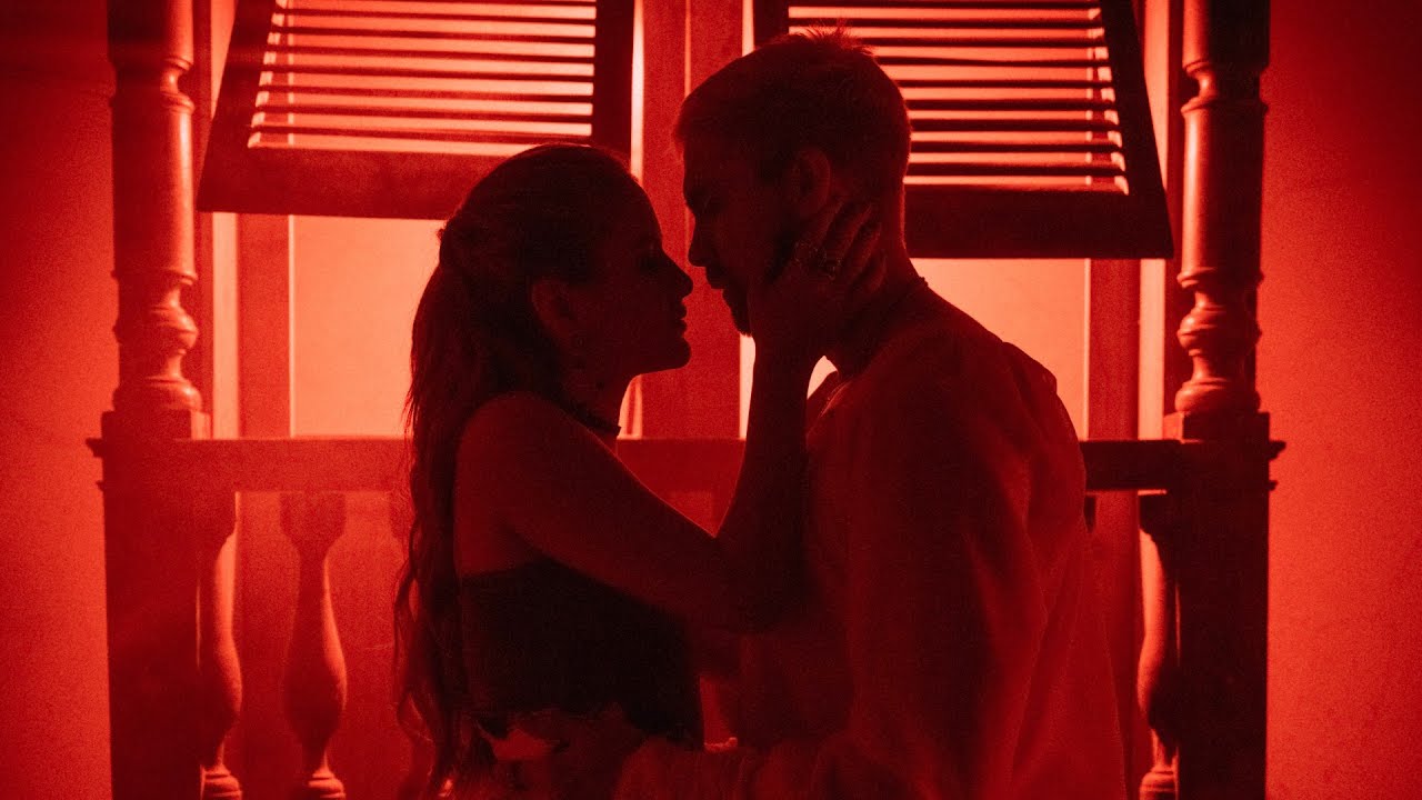 Mar Rend&oacute;n, Johann Vera - Julieta y Romeo (Video Oficial)