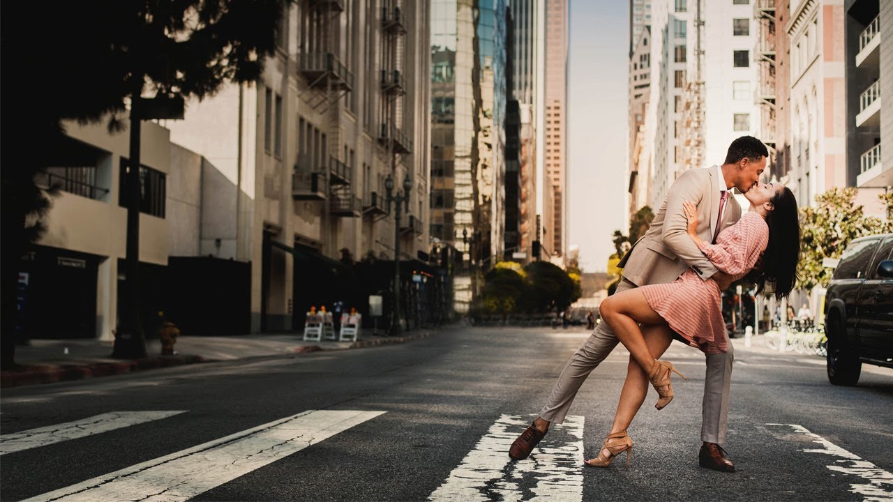 PHOTOGRAPHY TIPS: Outdoor Engagement Photos | Clockwork Photography