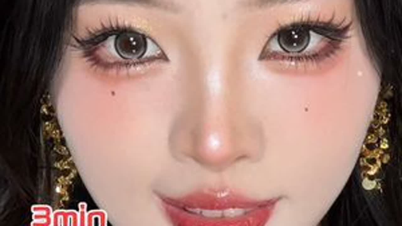 眼妆详细教程｜肿眼泡不要错过这个调整眼型的新年红色钓系眼妆 #潮妆研究所 #新年生财妆又美又旺 #新年妆容blingbling #新年净妆迎好运 #眼妆
