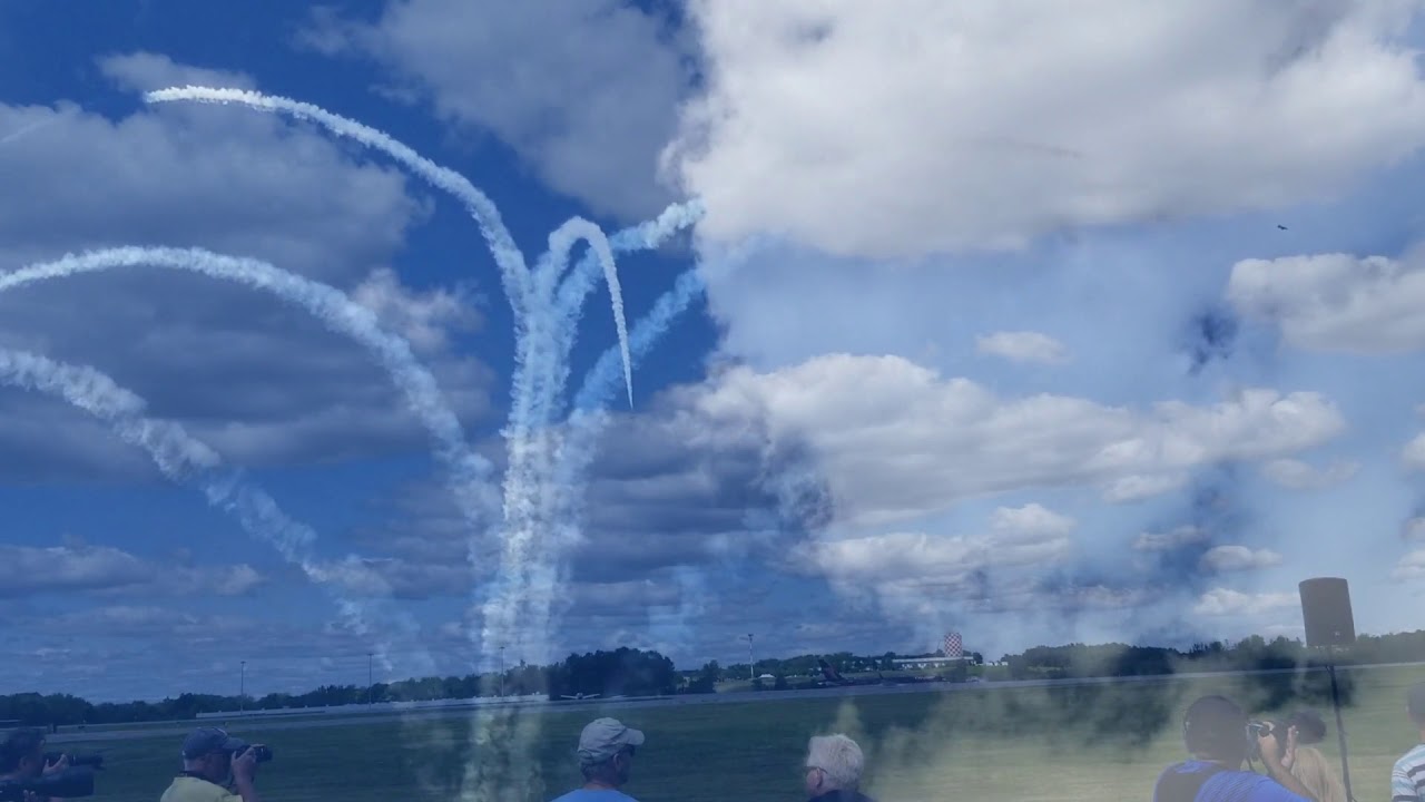 RAF Red Arrows @ 2019 NY Airshow