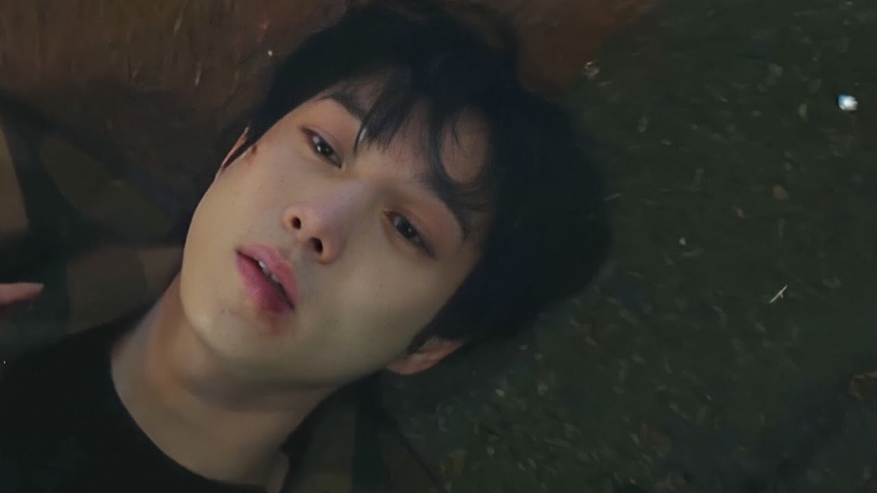 Dear X. Kim Youngdae was injured and lying weak on the street - sick male lead 