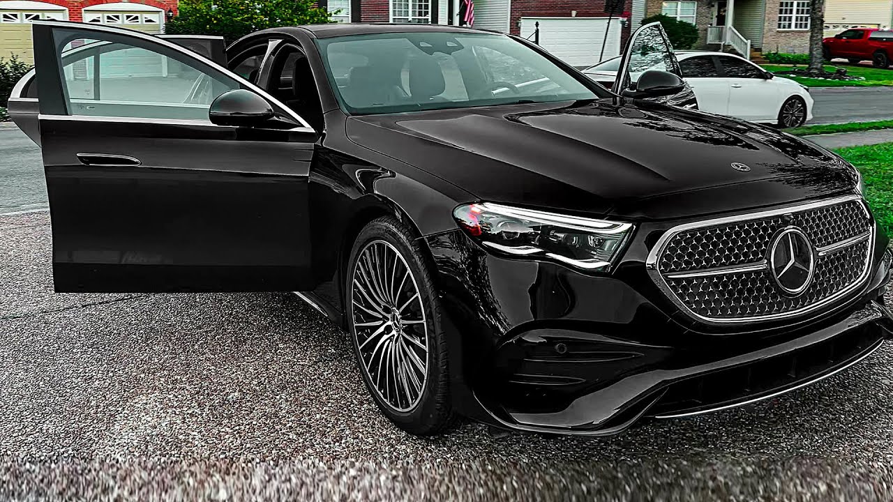 Mercedes E-Class 2025 года — роскошный высокотехнологичный седан среднего размера!