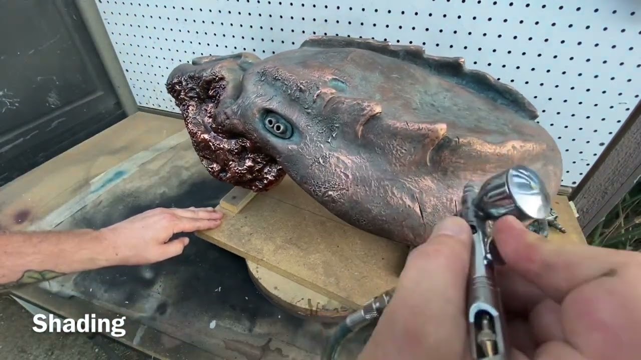 Painting a Predator Helmet.
