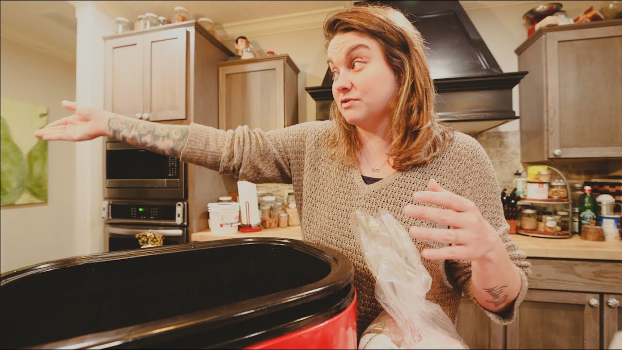 Making Bone Broth (Thanksgiving prep)