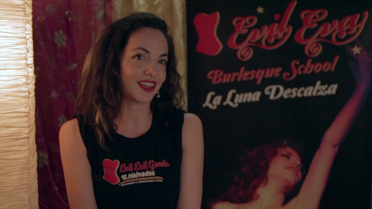 Clases de Burlesque en Evil Eva Burlesque School