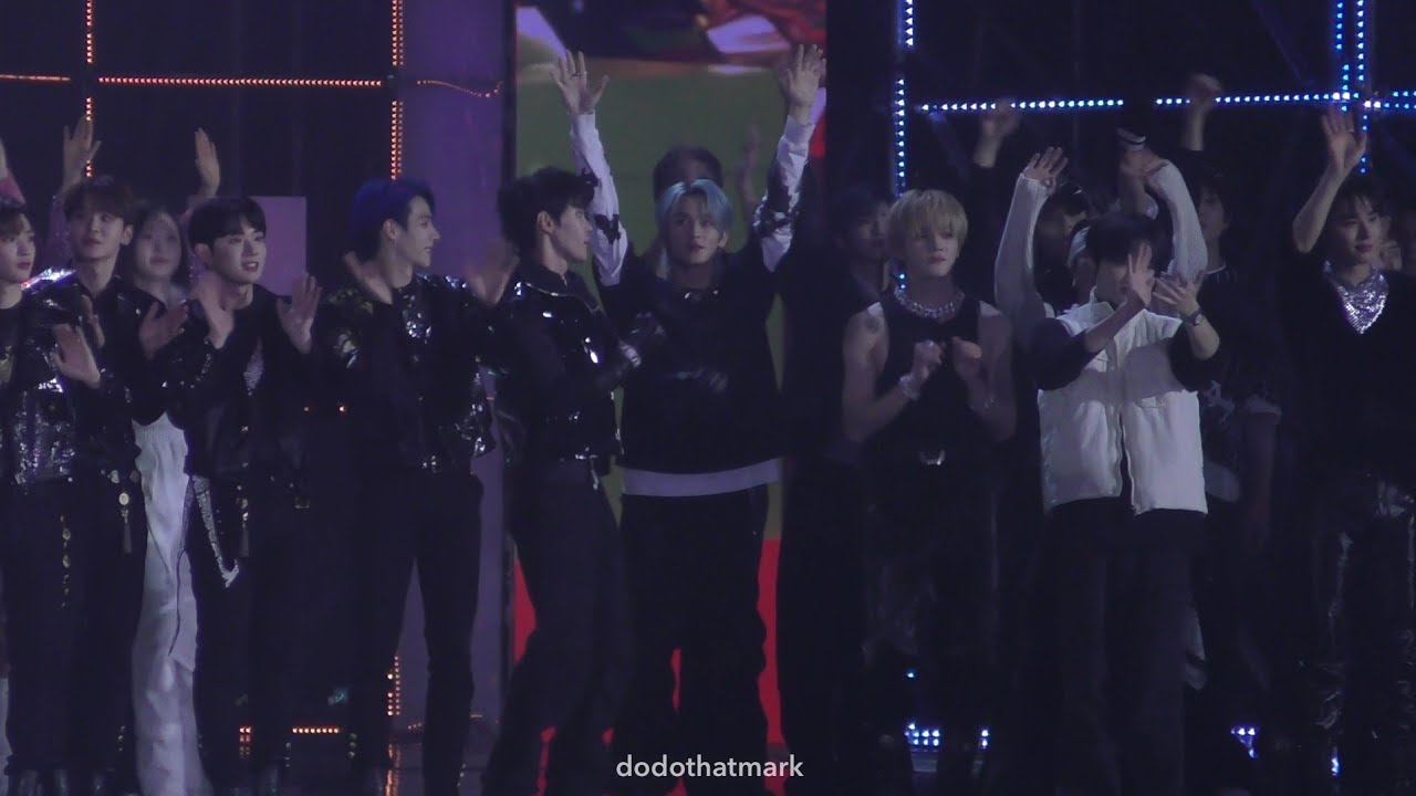 221224 NCT 엔시티 가요대전 - 엔딩 인사 (마크 Mark 포커스)