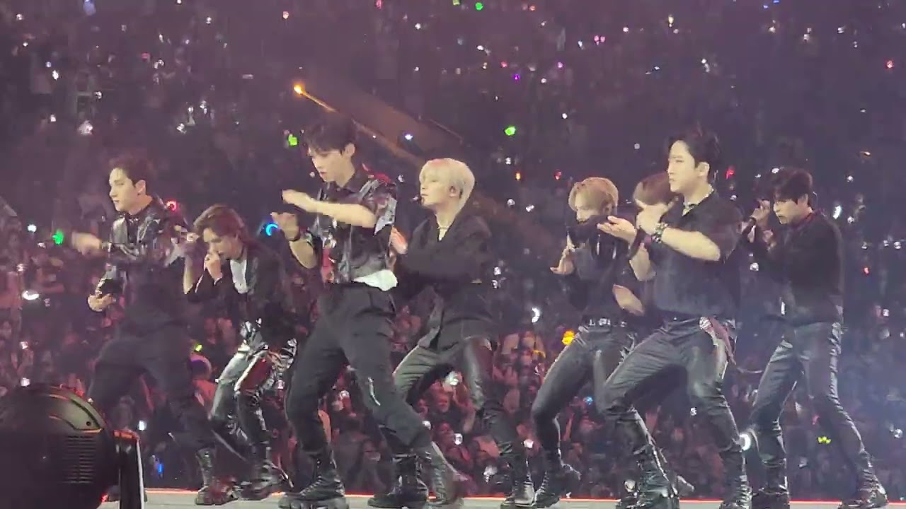 220820 Stray Kids - Thunderous (소리꾼) | KCON LA 2022 Day 1 [4K Fancam]