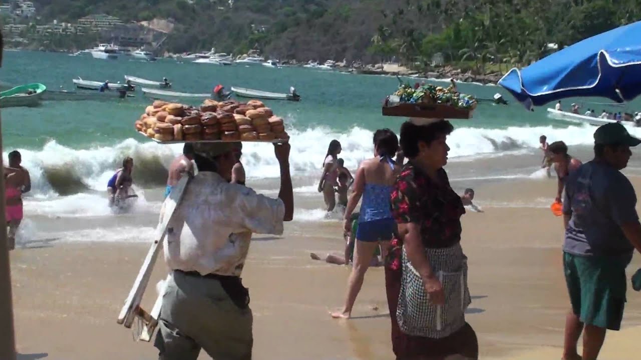 ACAPULCO  PUERTO MARQUEZ  PLAYA