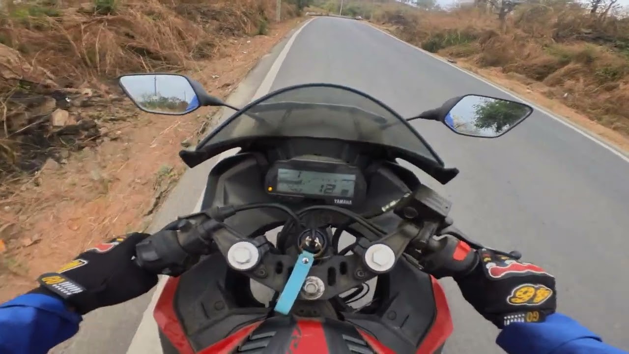 Bike ride: trying to get perfect cornering in Yamaha r15
