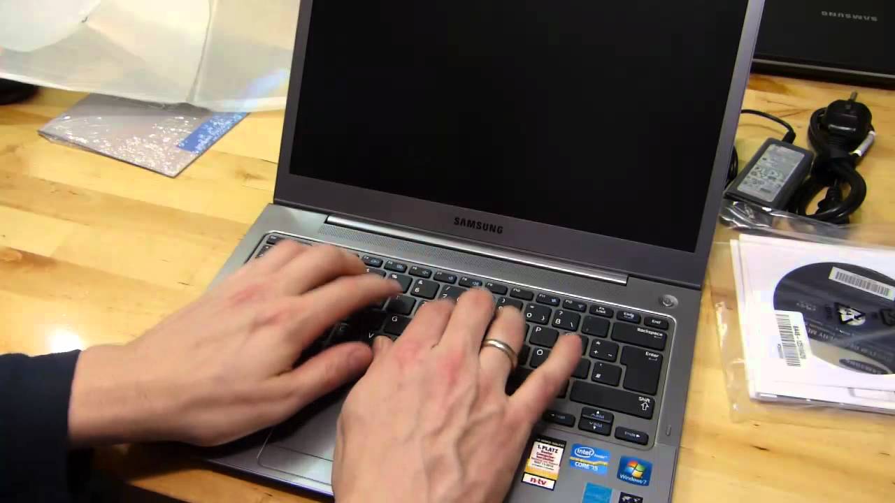 Samsung Series 5 Ultrabook Unboxing and Overview