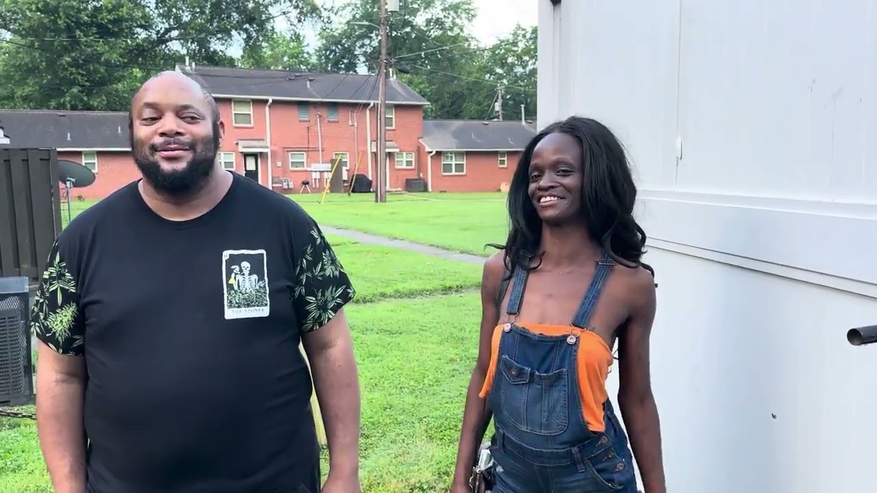 street Interview, woman admits to having a passion for giving h3@d