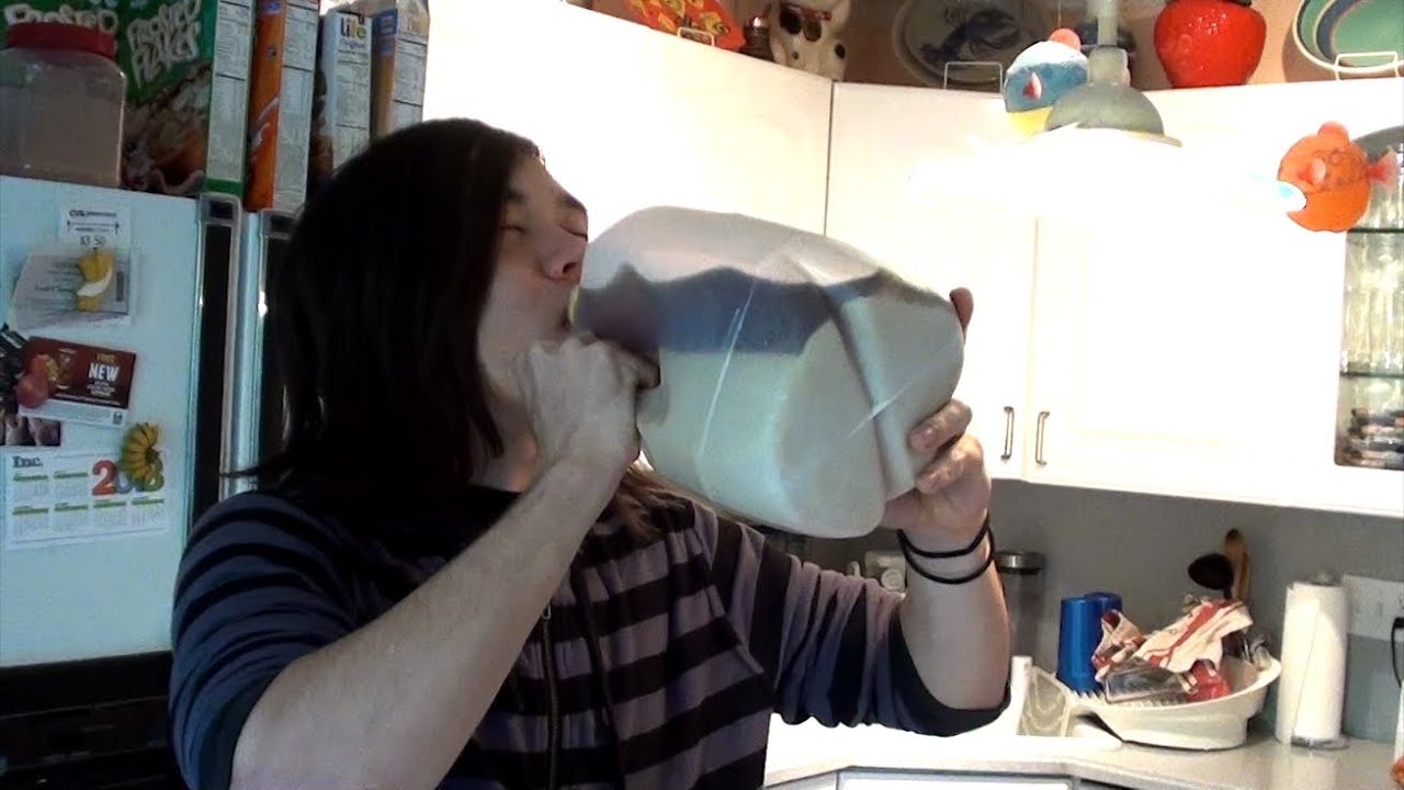 1 Gallon Turkey Gravy Chug in Under 1 Minute