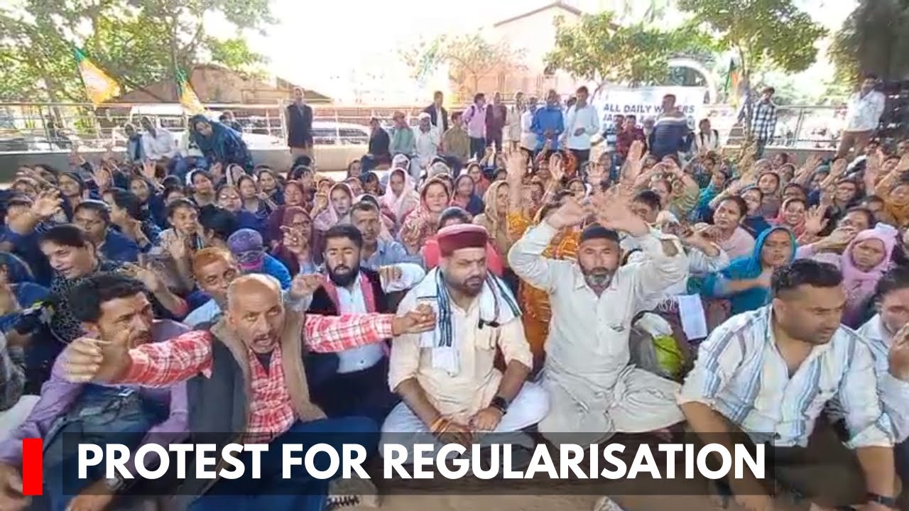 Mid-Day Meal, CPW Workers Hold Protest for Regularisation